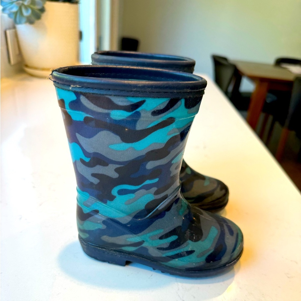 Stride Rite 360 Boys 6M Camo Rain Boots